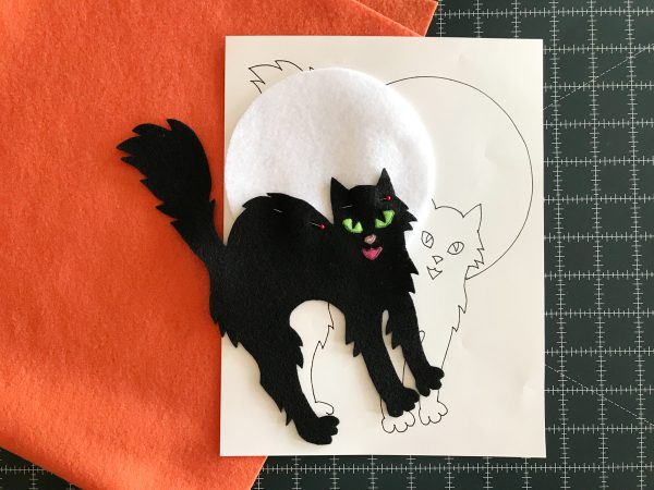 Halloween Treat Bag Tutorial- center the cat and moon applique