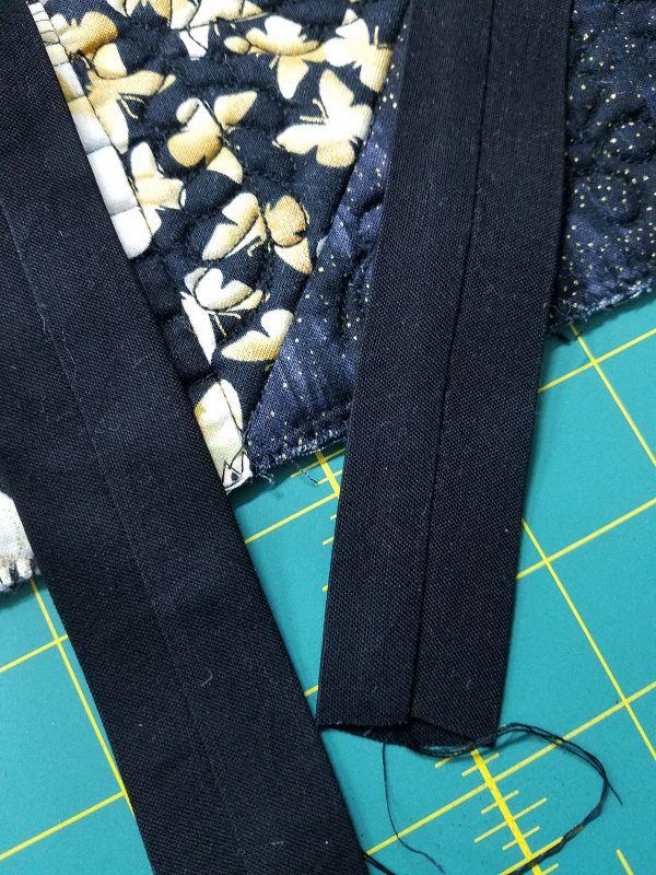 Grecian Square Wall Hanging tutorial - Tab