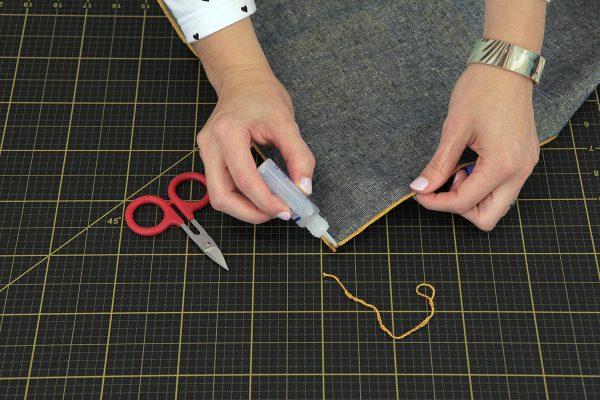 Sparkle rolled hem napkin tutorial
