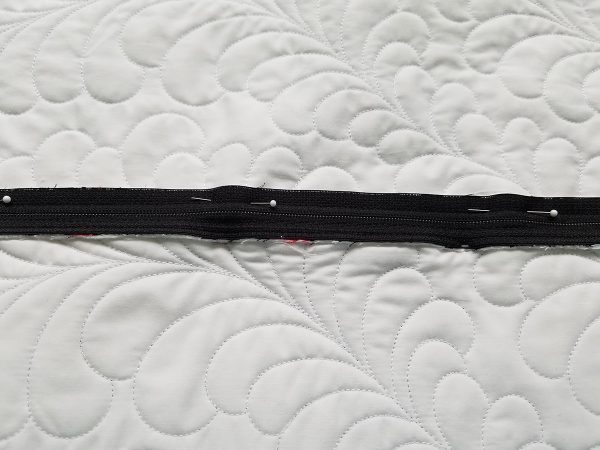 Pin Zipper Side