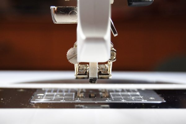 BERNINA zigzag feet