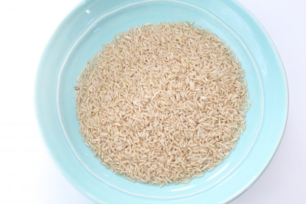 aromatherapy-eye-pillow-adding essential oil to the rice filling