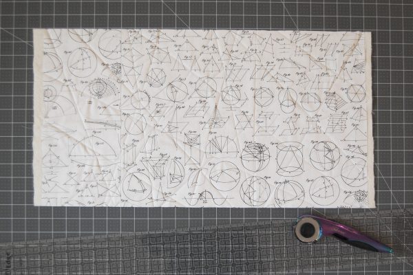 Sewing machine dust cover