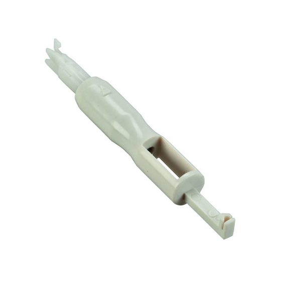 Overlocker Threading - needle threader