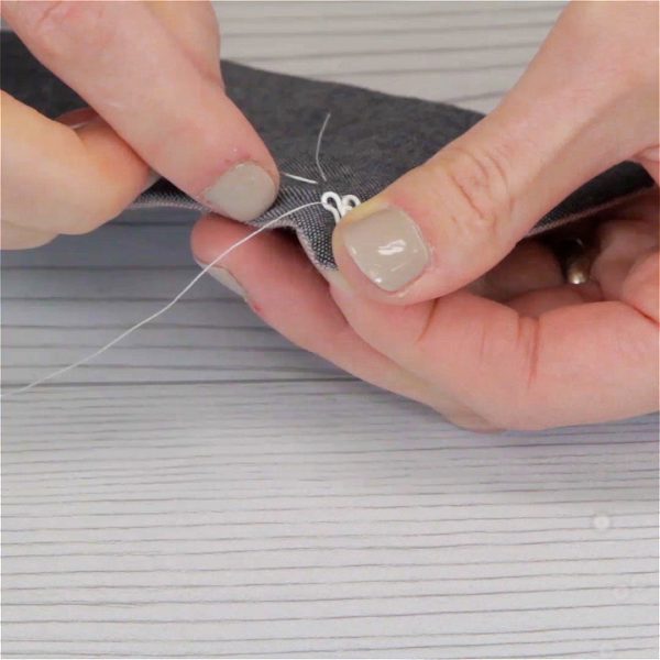 Embroidered Collar Tutorial - hook and eye
