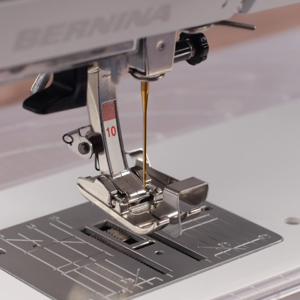 BERNINA Edgestitch Foot #10