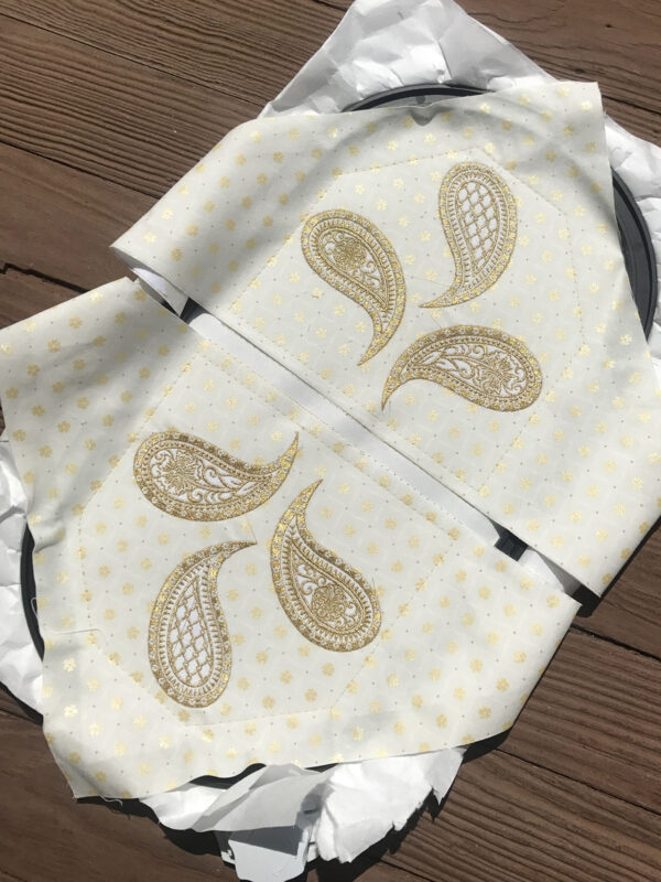 BERNINA_125_Anniversary_Quilt-along_Month_4_Embroidery