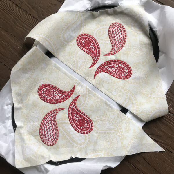BERNINA_125_Anniversary_Quilt-along_Month_4_Embroidery