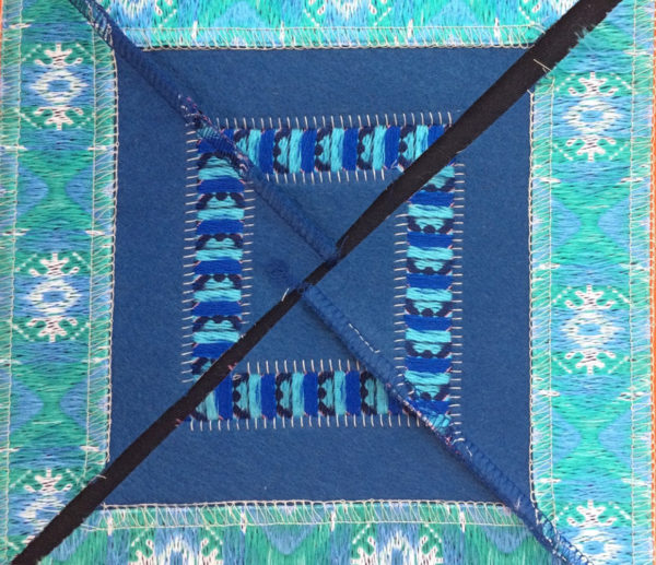 BERNINA_L_460_Multi-purpose_Foot_nest_seams