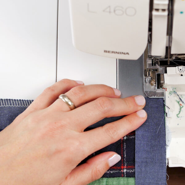 speedy_binding_with_an_overlocker_sew_second_side