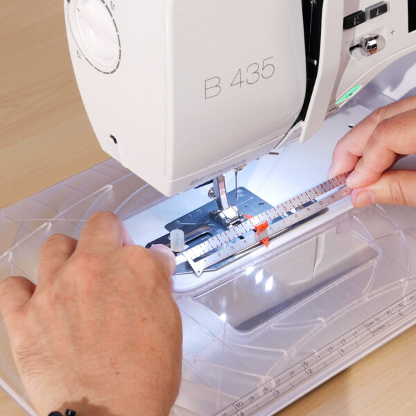 BERNINA Circular_Embroidery_Attachment_#83_Adjust