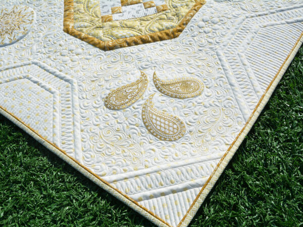 BERNINA 125 Anniversary Quilt - Corner Stones