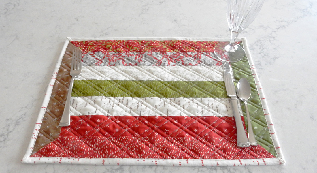 Easy holiday placemats tutorial at WeAllSew
