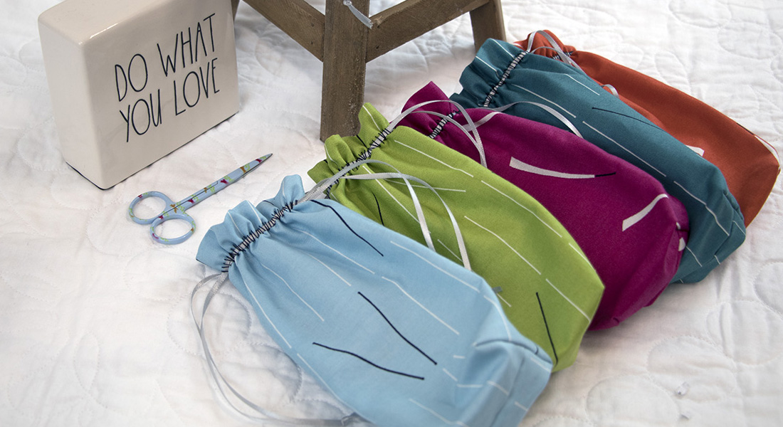 Overlocker drawstring bag tutorial from WeAllSew