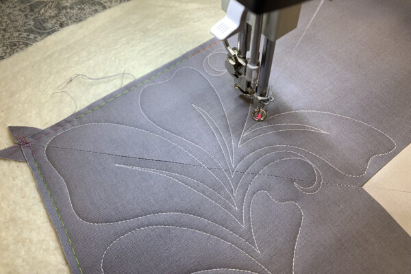 Corners and borders with BERNINA Q-matic