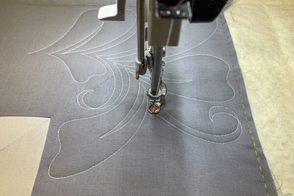 Corners and borders with BERNINA Q-matic