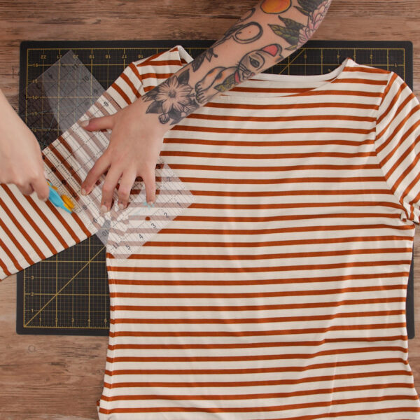 Bow_Cuff_Cut_Off_Sleeve