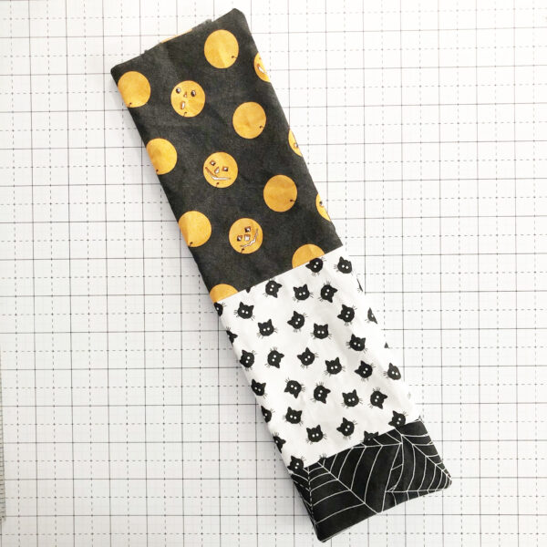 Halloween Mini Treat Bag: Ironi, Clip Corners and Turn