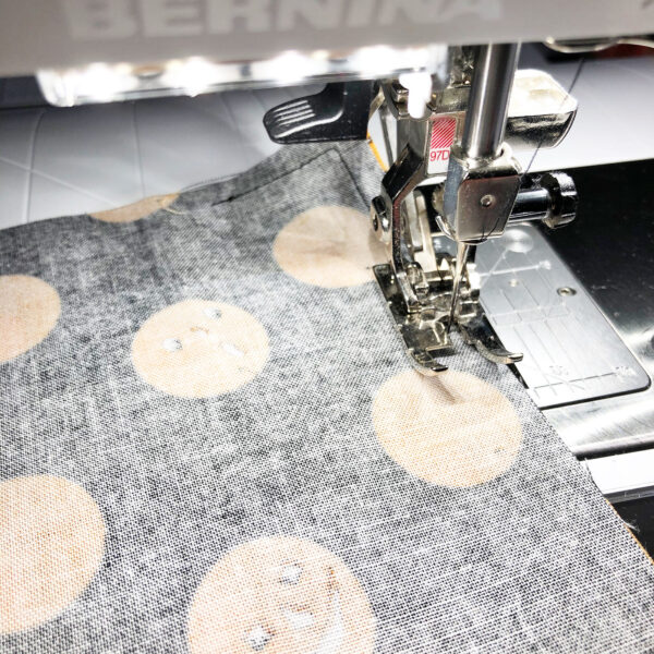 Halloween Mini Treat Bag: Sewing the front and back together