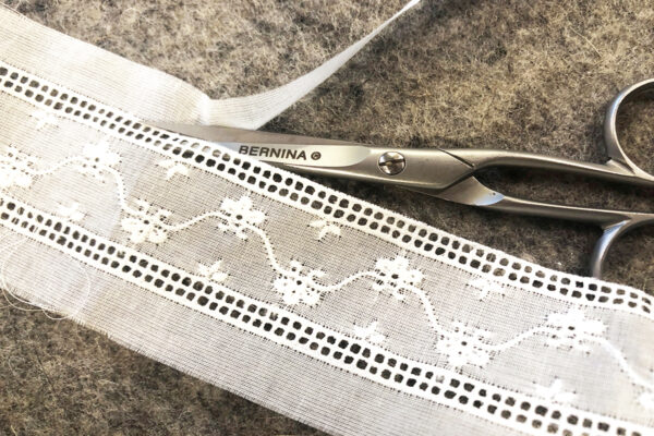 Heirloom_Sewing_Trim_Batiste_Edge