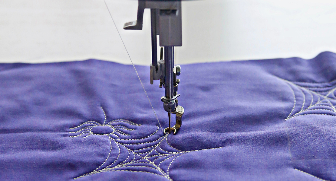 How to Free-motion quilt a spider web