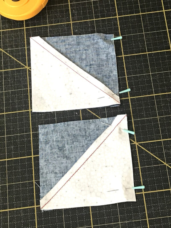 Stardust Quilt-along - Arrange the blocks into a pinwheel unit