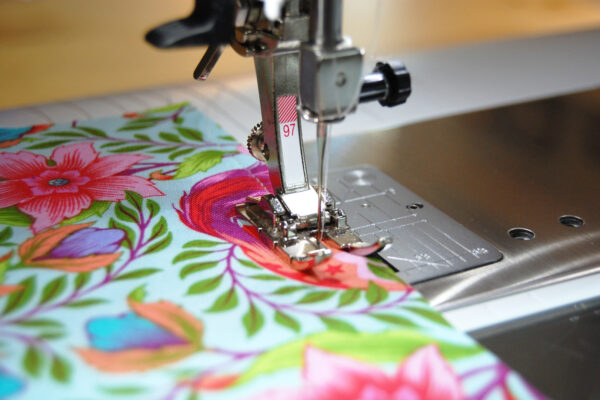 Scissors case tutorial from WeAllSew