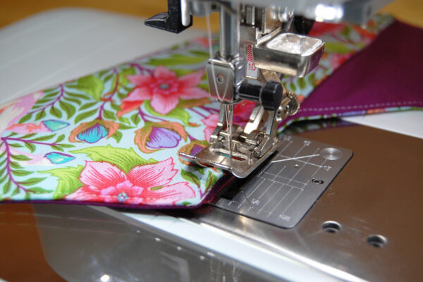 Scissors case tutorial from WeAllSew