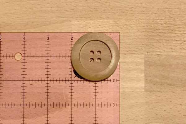Manual_Buttonholes_button