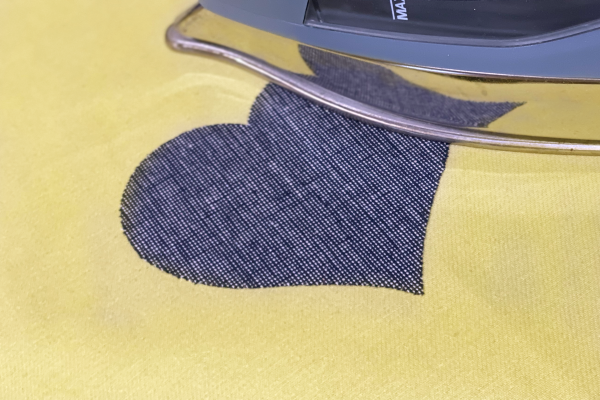 Invisible applique-stitching 