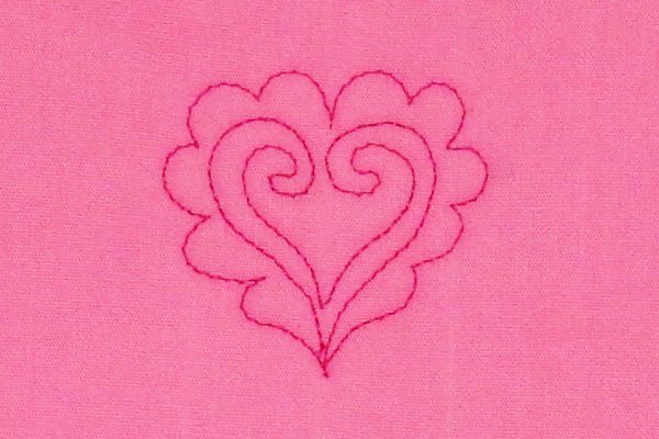 how to free-motion quilt scalloped hearts, step seven