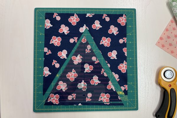 Equilateral Triangle Table Runner_60 degree triangle
