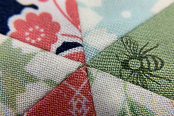 Equilateral Triangle Table Runner_Great point