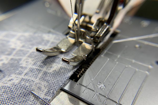 Equilateral Triangle Table Runner_Quarter inch seam