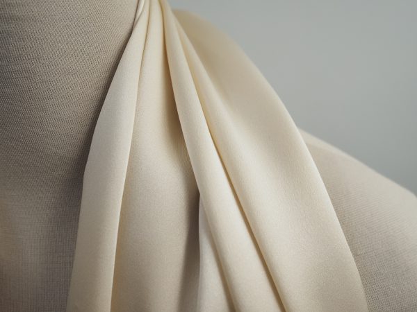 Slip_Sewing_tutorial_SILK_MATERIAL