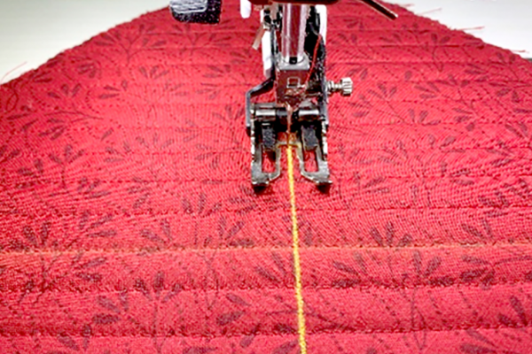 Kitchen_Towel_with_Quilted_Holder_Quilting