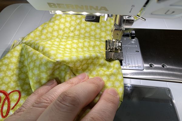 Mask_Making_Tips_Edgestitching_Wire