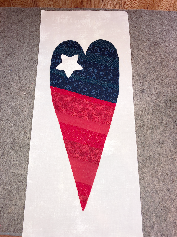 Modern_Heart_Table_Runner_Applique_on_backing