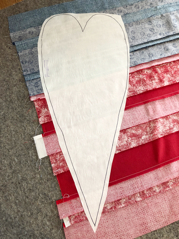 Modern_Heart_Table_Runner_Fused_applique