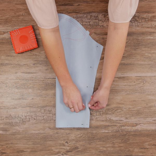 Setting_A_Sleeve_Pin_Sleeve