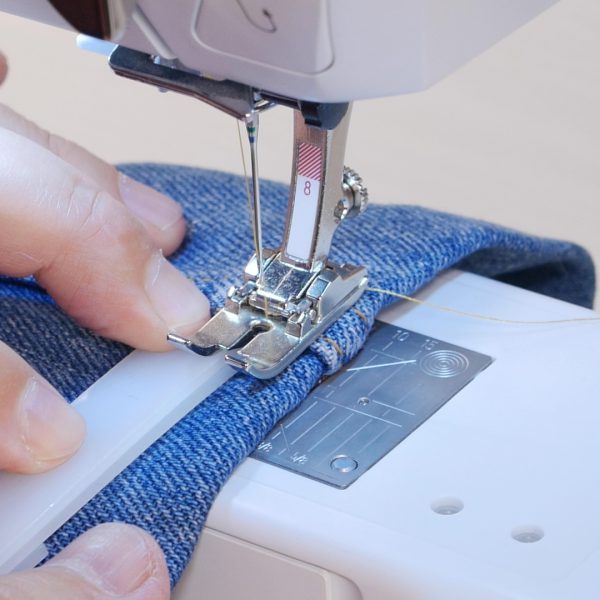 How to easily hem Jeans - height compensation tool front