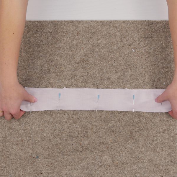 Garment_Sew-along_Part_6_Collars_pinned_collar_stand