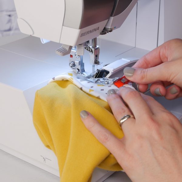 Baby_Beanie_free_arm_sewing