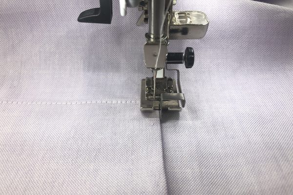 Garment_Sew_Along_Post_#7_07_Free_Hand_System_Knee_Lifter_BERNINA_WeAllSew_Blog
