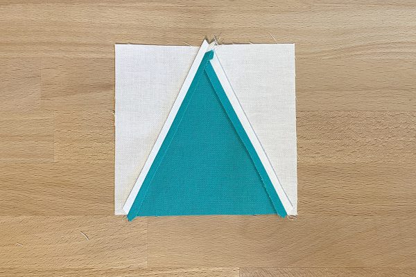 Passaflora_Post_4_Quilt_Along_11_seams_pressed_open_BERNINA_WeAllSew_Blog