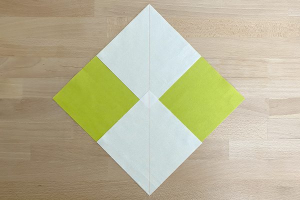 Passiflora_Quilt_Along_Post_6_05_place_second_square_BERNINA_WeAllSew_Blog_1200x800px