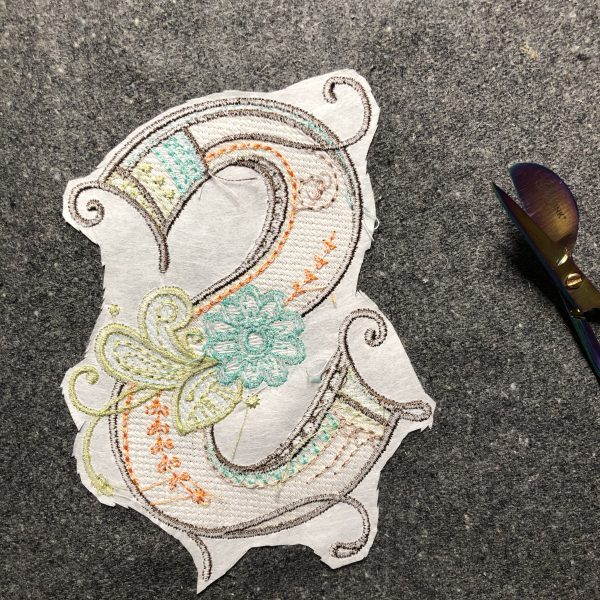 Multicolor Embroidery: Clean up the design