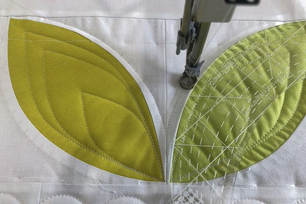 Passiflora Quilt Along_7_26_Echoing_Orange_Peel_BERNINA_WeAllSew_Blog_1200x800px