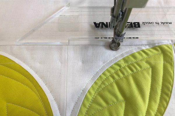 Passiflora Quilt Along_7_27_Stitching_with_straight_ruler_BERNINA_WeAllSew_Blog_1200x800px