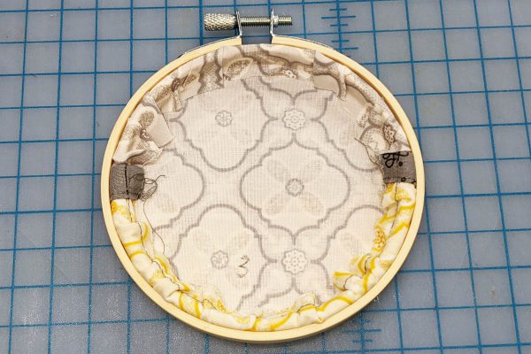 Wall Organizer Tutorial BERNINA 1200 x 800 Use Glue Gun to Wrap Small Organizer